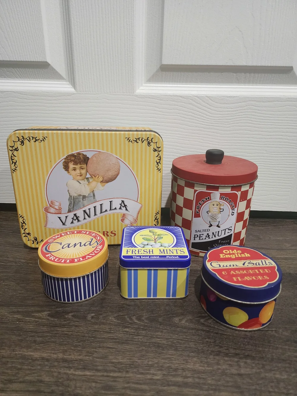 Vintage-Inspired Assorted Candy & Snacks Tin Set - Yellow, Red, Blue